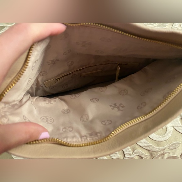 Tory Burch 'Bombe' Foldover Clutch - Light Oak - Picture 6 of 6